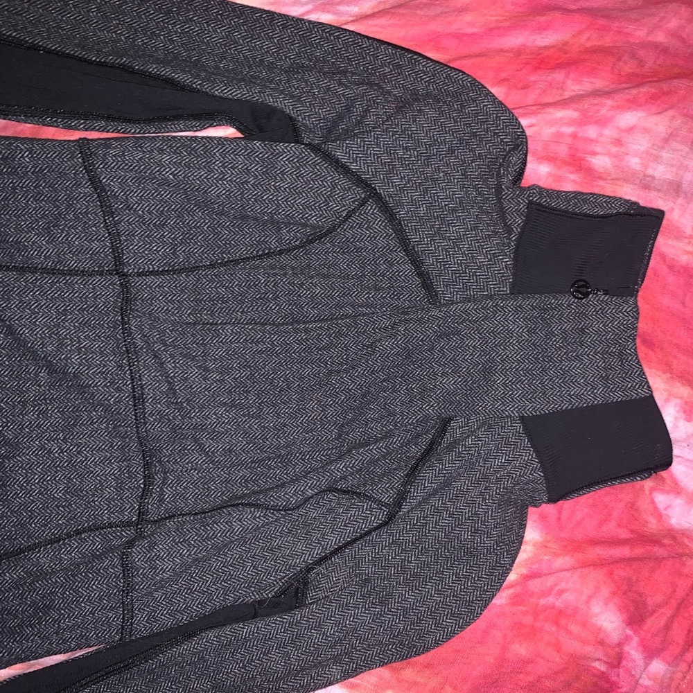 Lululemon pullover sweatshirt